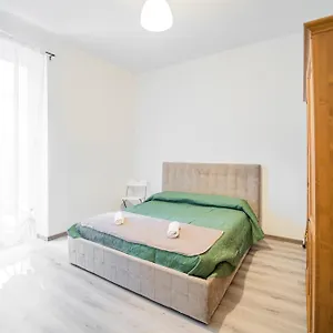 appartamento-dolce-chiara-in-zona-san-martino.hotelitalianriviera.com/